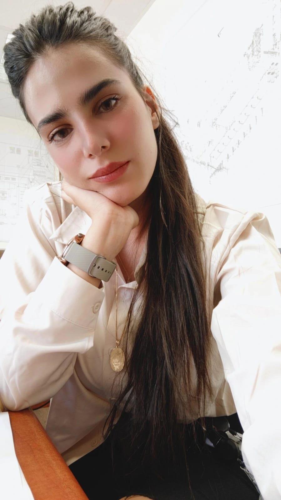דיאן אל מגיעה לצומת ספרים
